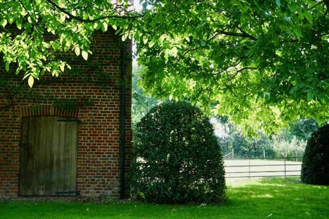 B&B De Hulst Izegem Eksteriør bilde